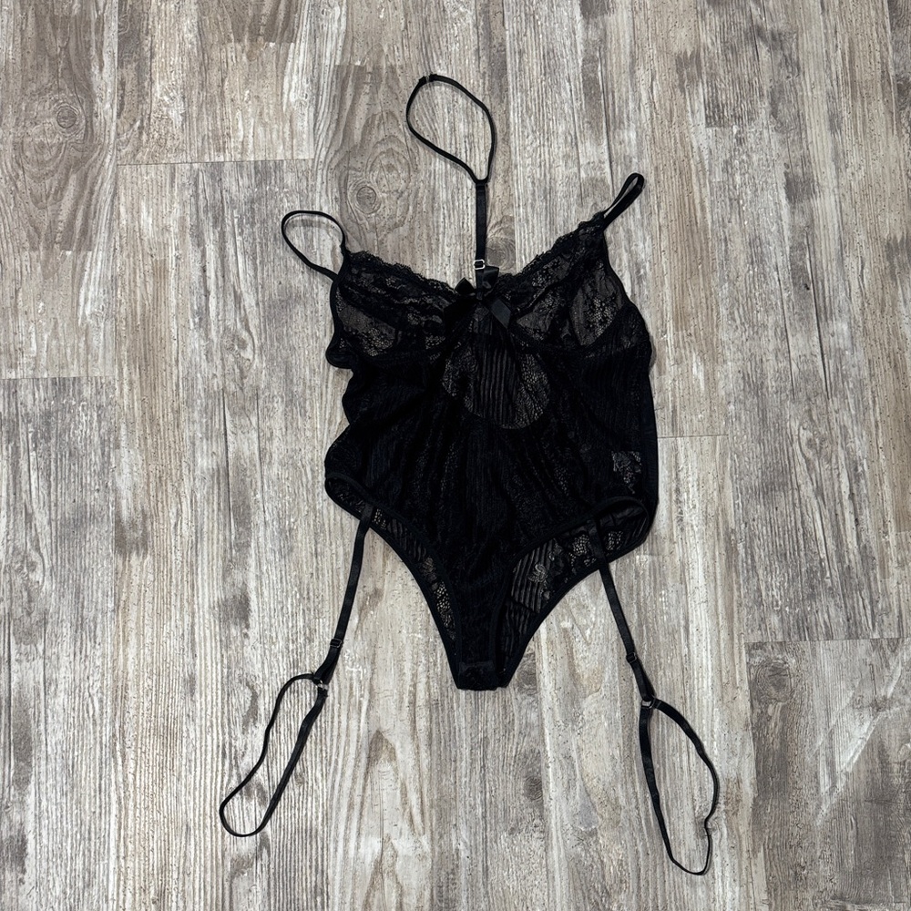 Elegant Black Lace Bodysuit with Straps